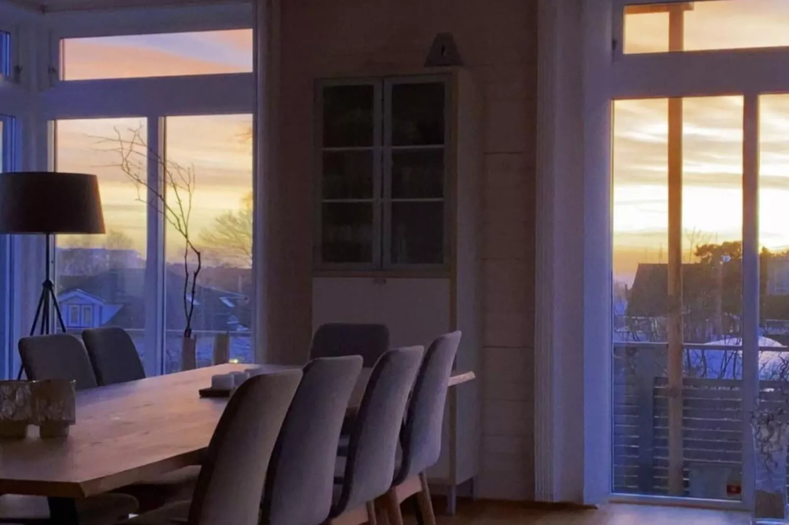 Strandhaus in Sandvik mit Pool-Innenbereich