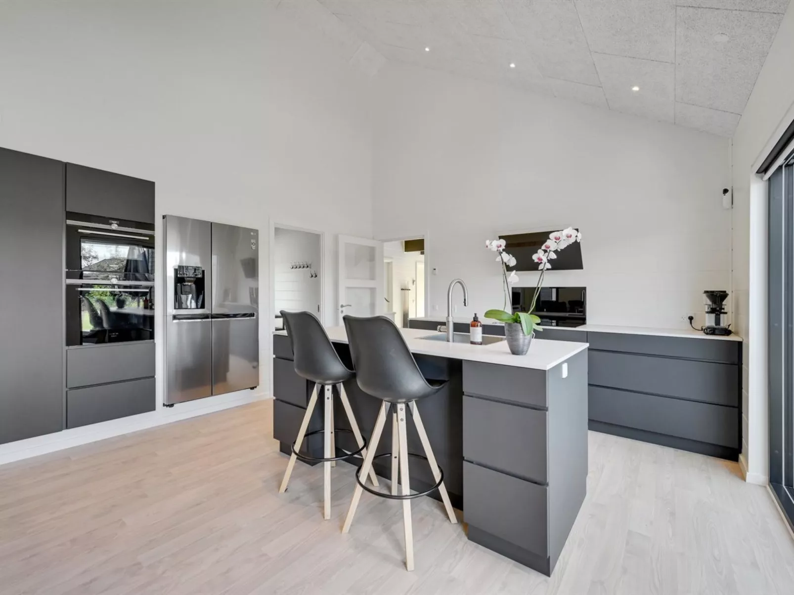 "Tinella" - 250m to the fjord-Dedans