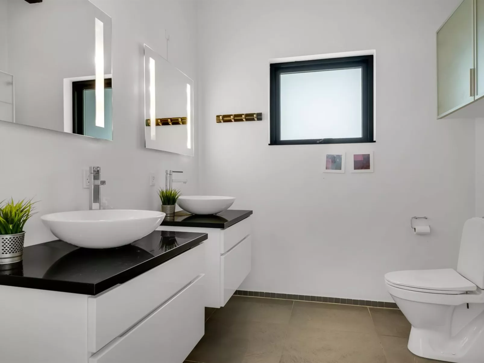 "Ejnarine" - 1.5km from the sea-Drinnen