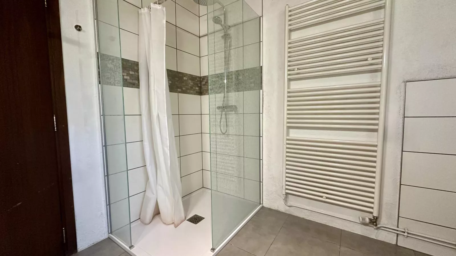 Boogie House-Bathroom