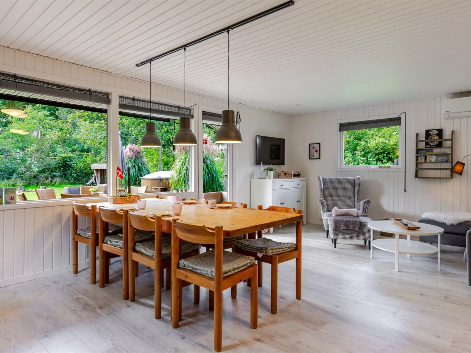 "Kennet" - 30km from the sea-Dedans