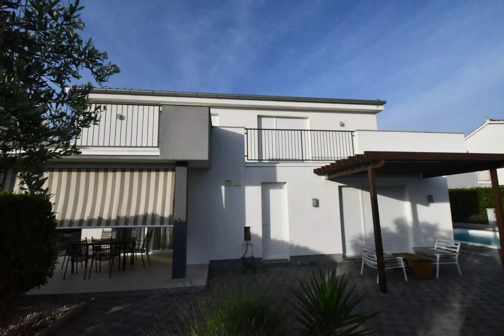 Luxury Escape with Swimming Pool & Modern Design -  Classic Four Bedroom Villa with Sea View and Private Pool ( Villa 3)-Extérieur