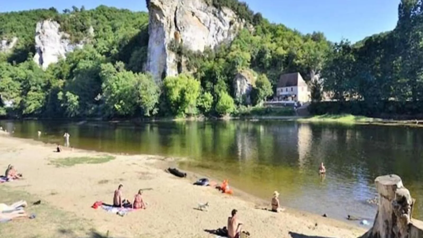 La Roque Haute-Areas within 20km in summer