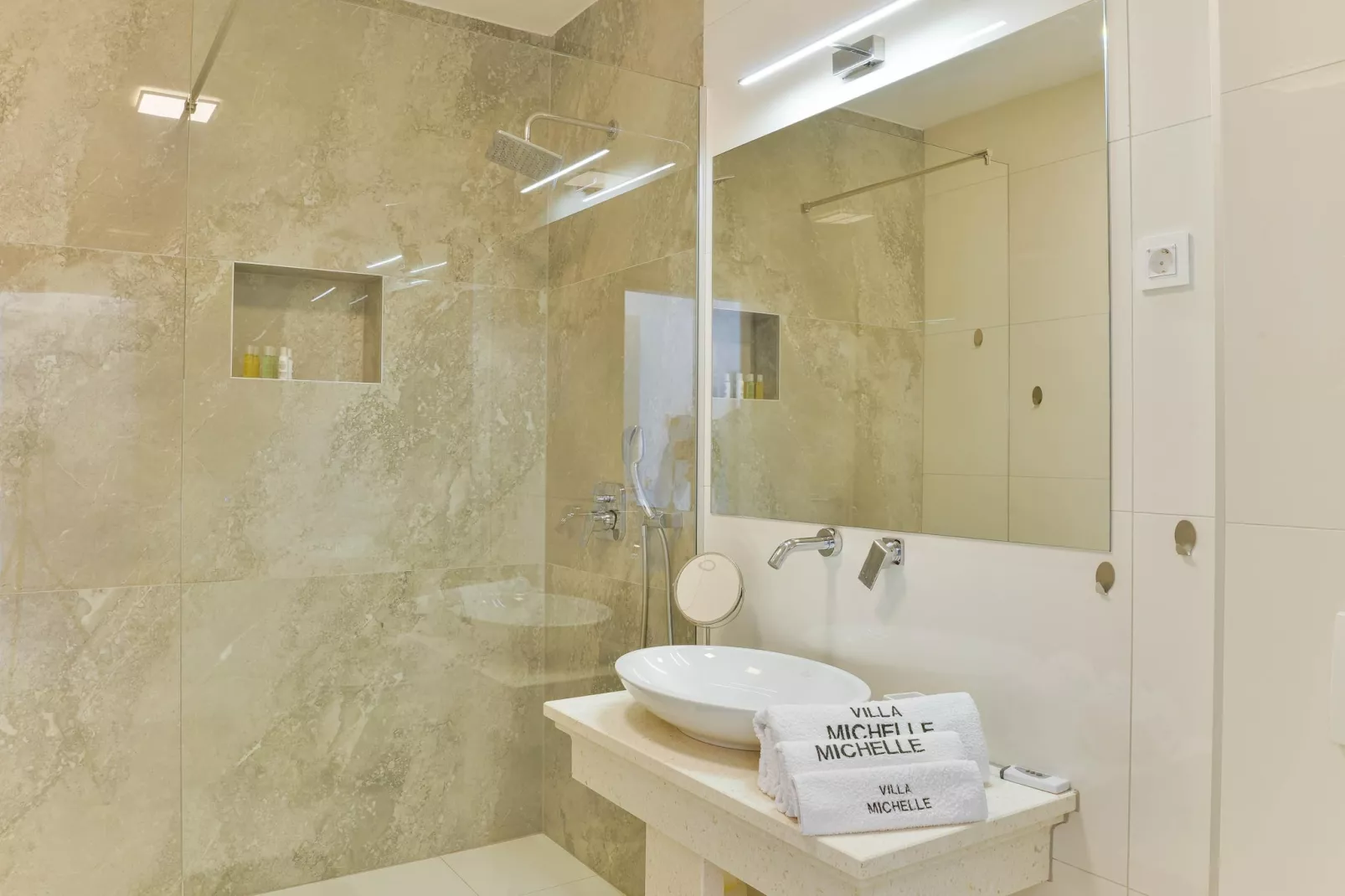 Luxury villa Michelle-Salle de bain