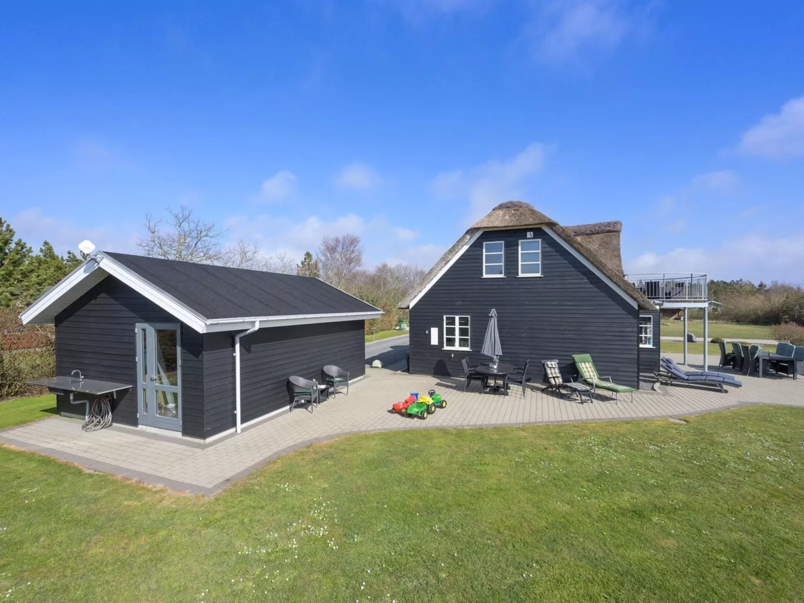 "Benita" - 400m to the fjord-Dehors