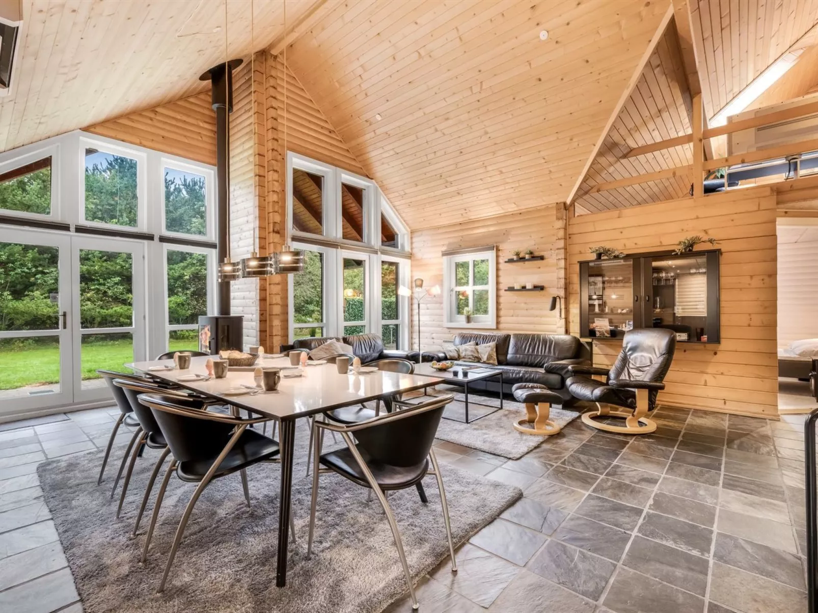 "Yvonna" - 350m to the fjord-Dedans