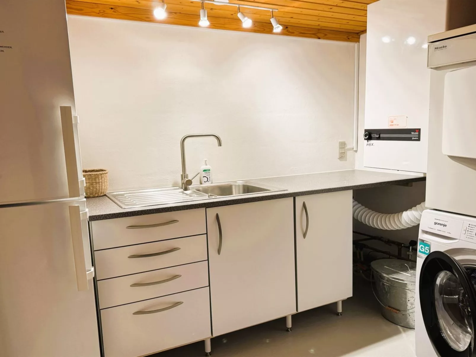 "Dana" - 525m from the sea-Dedans