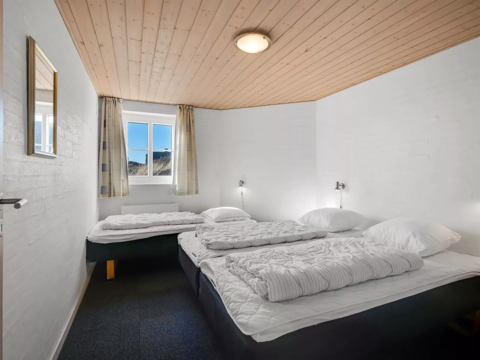 "Gytha" - 75m from the sea-Drinnen