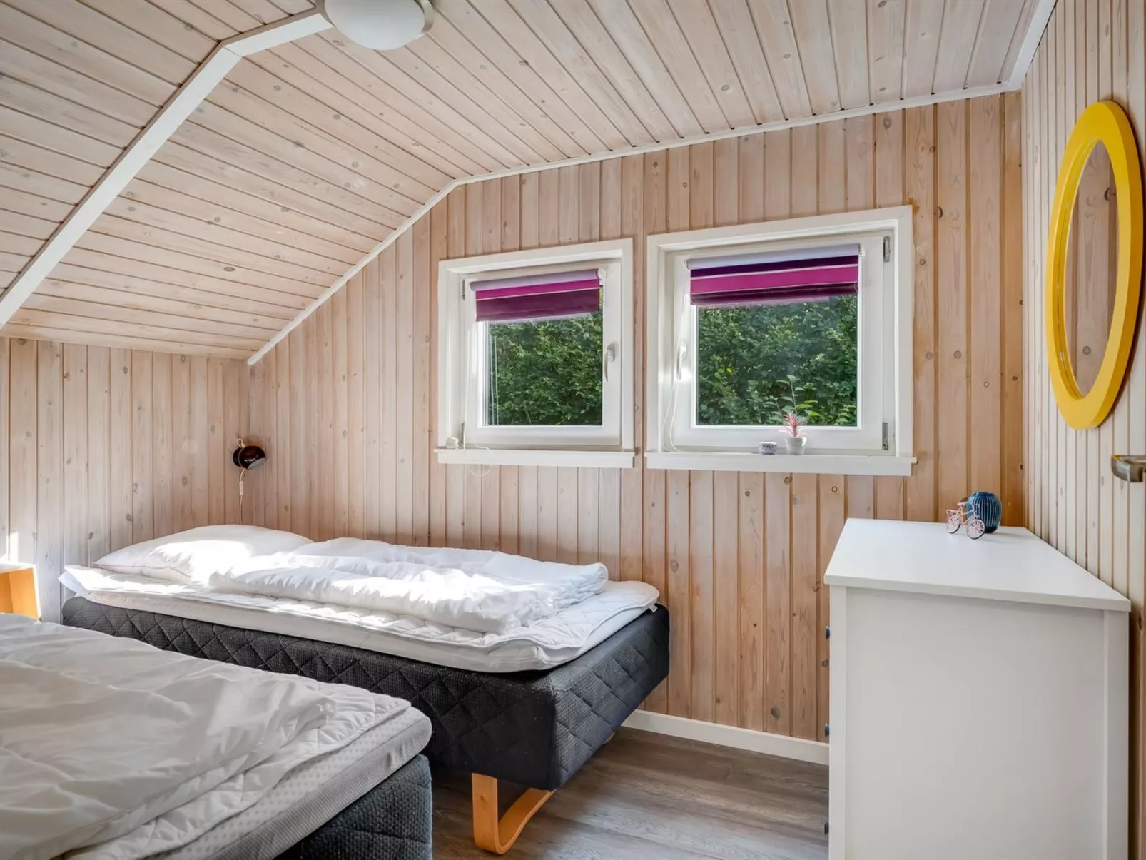 "Eisa" - 300m to the fjord-Inside