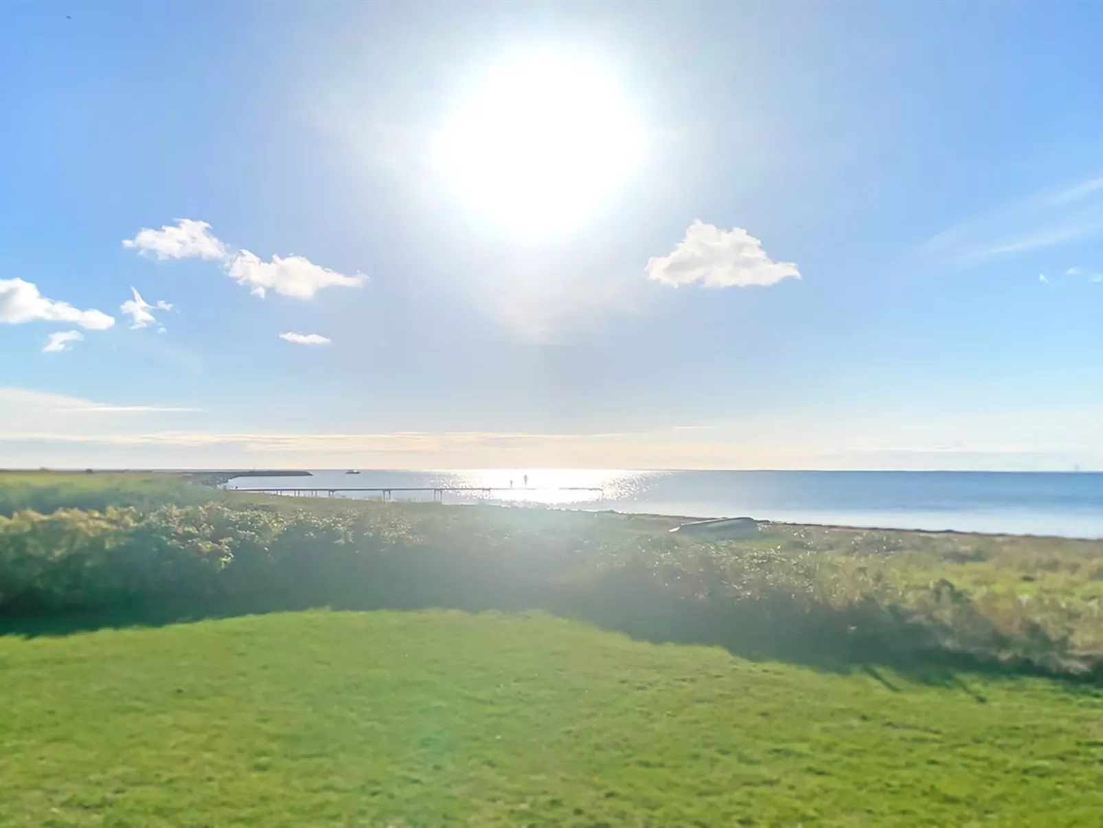 "Stacie" - 10m from the sea-Draußen