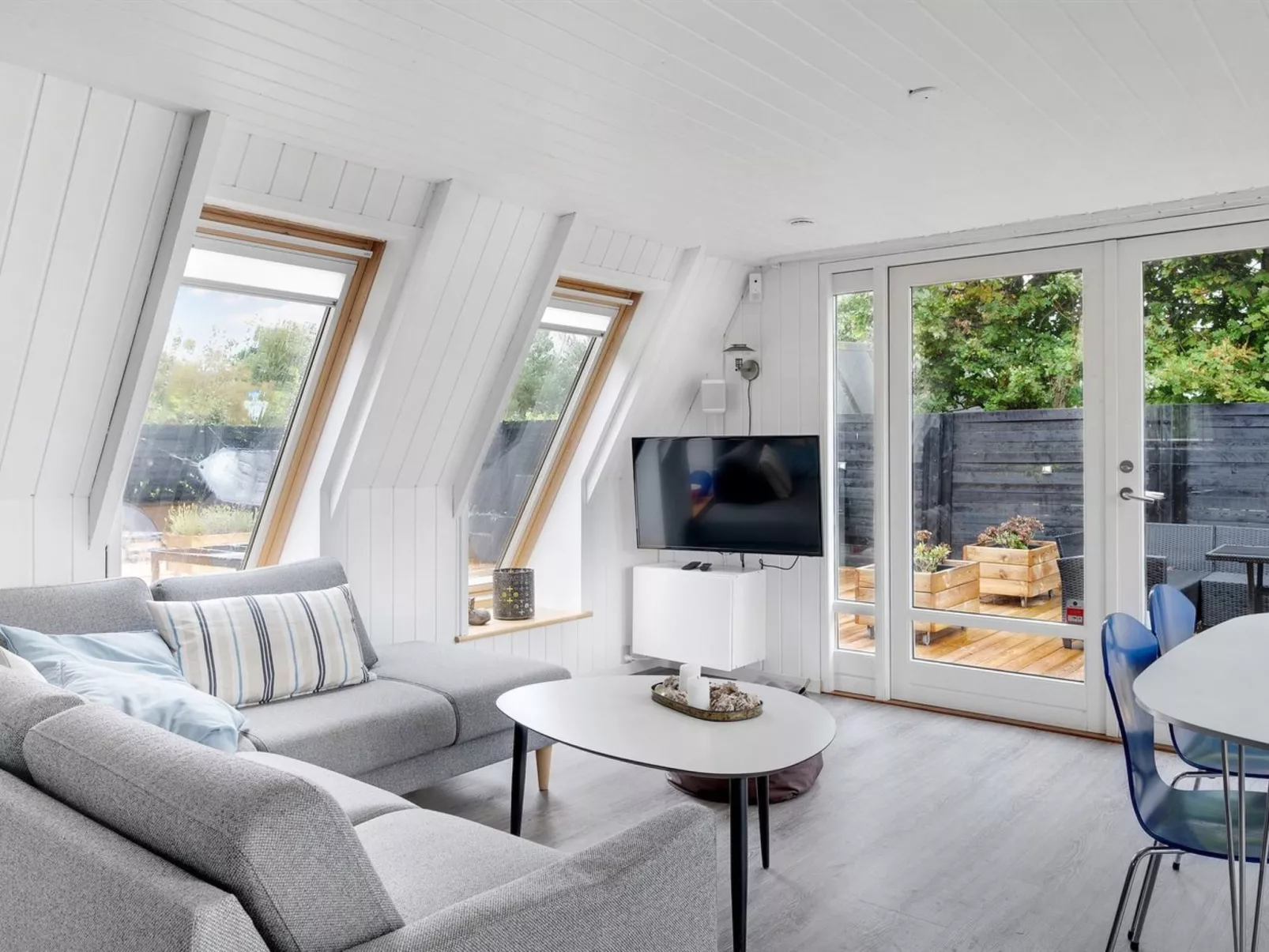 "Hunding" - 600m from the sea-Dedans