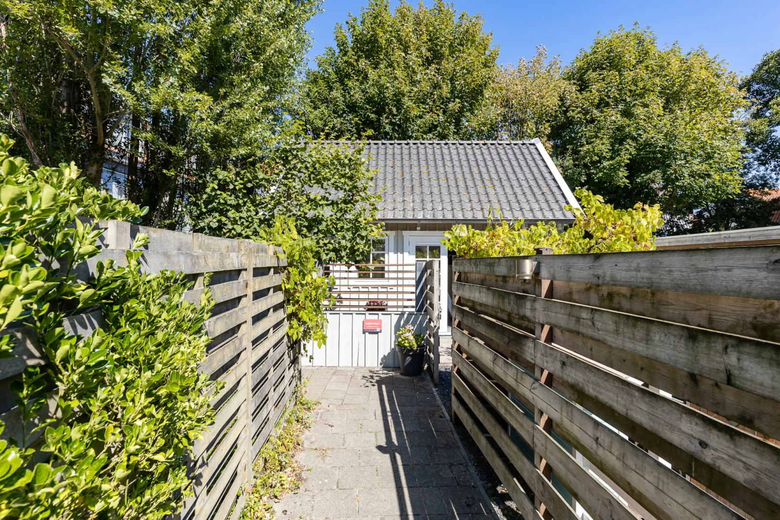 Lijsterhofstraat 13 - Knusse vakantiewoning nabij strand en centrum-Terrasse / balcon