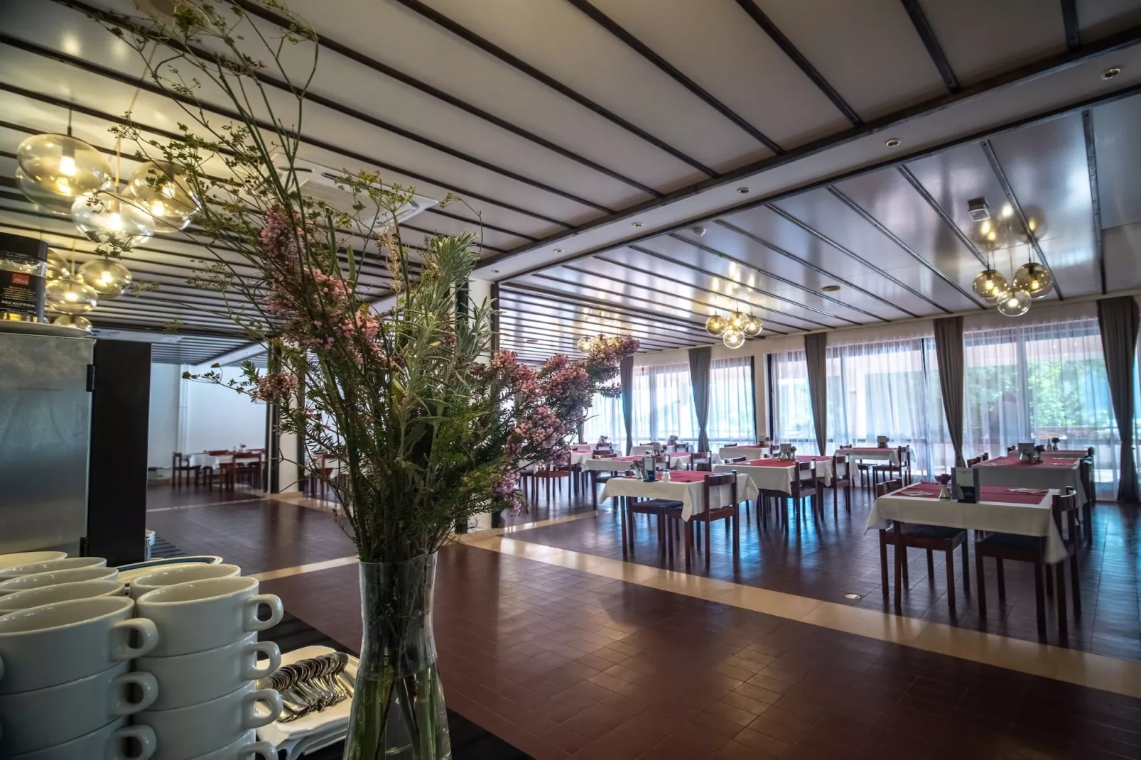 Hotel Issa - Double Room Sea View 2-Facilities