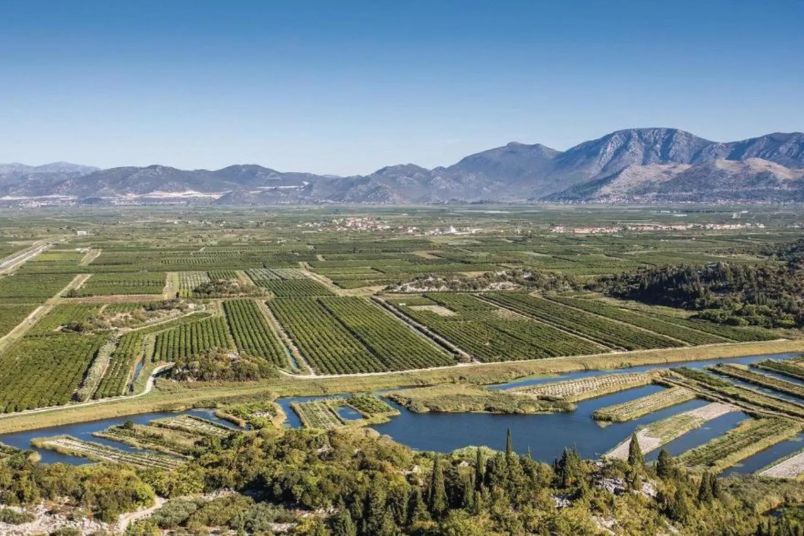 One-Bedroom Apartment With Lake View-Aussicht