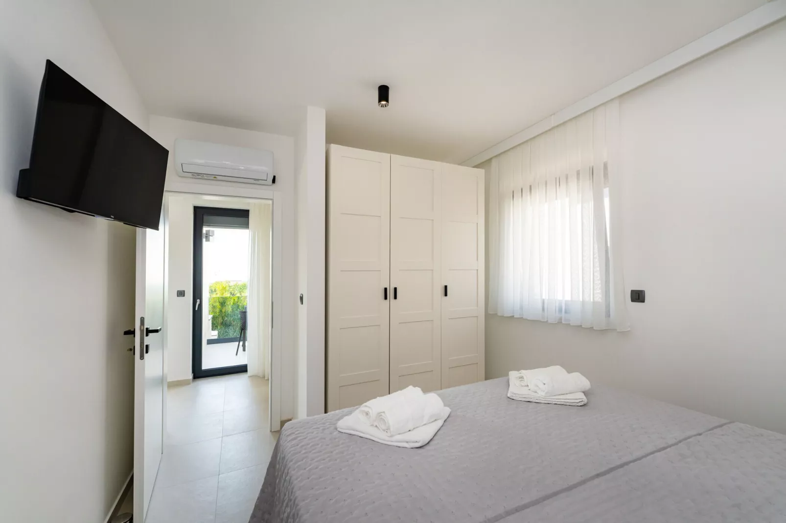 Sea view apartment LaMag-Chambre