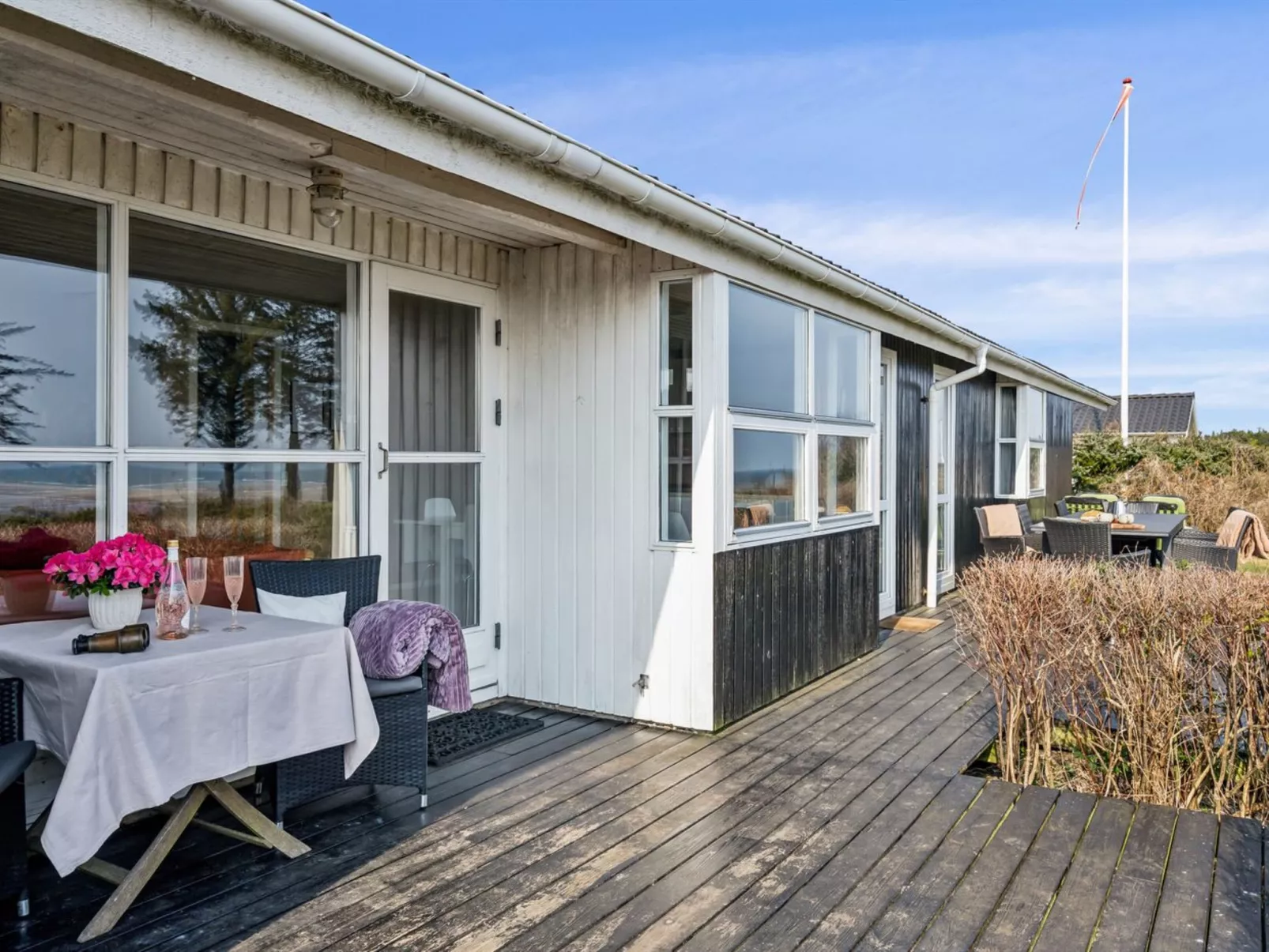 "Wrage" -  from the sea-Outside