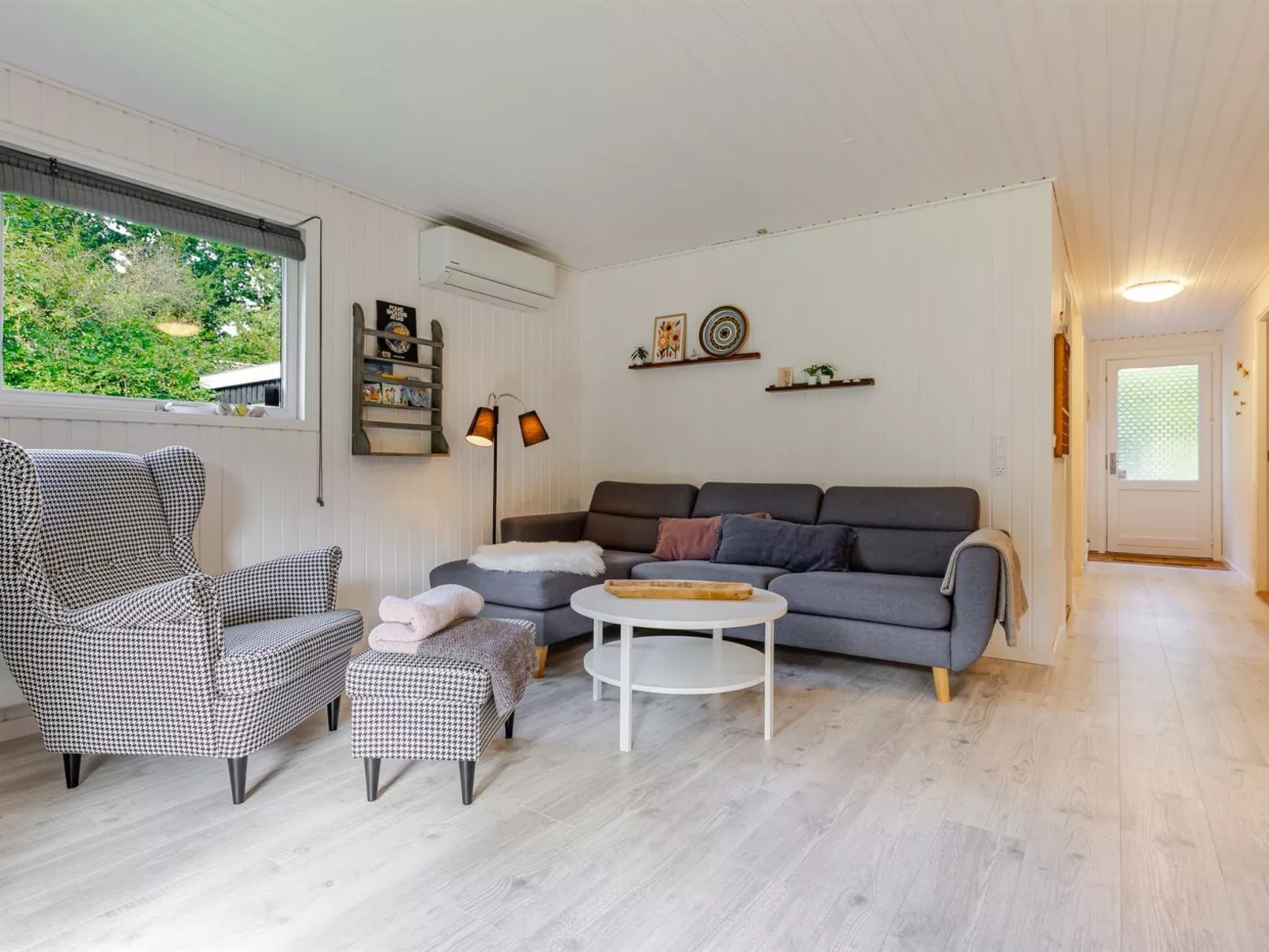 "Kennet" - 30km from the sea-Dedans