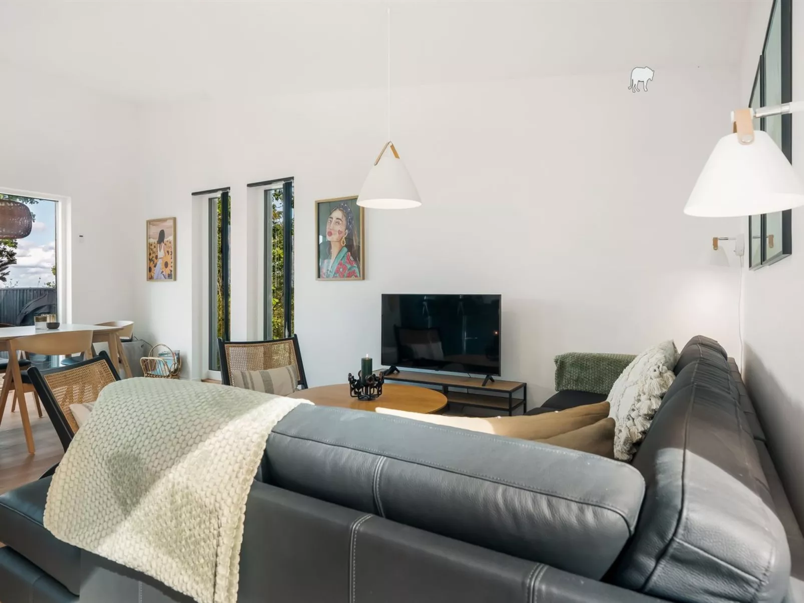 "Lennart" - 500m to the fjord-Inside