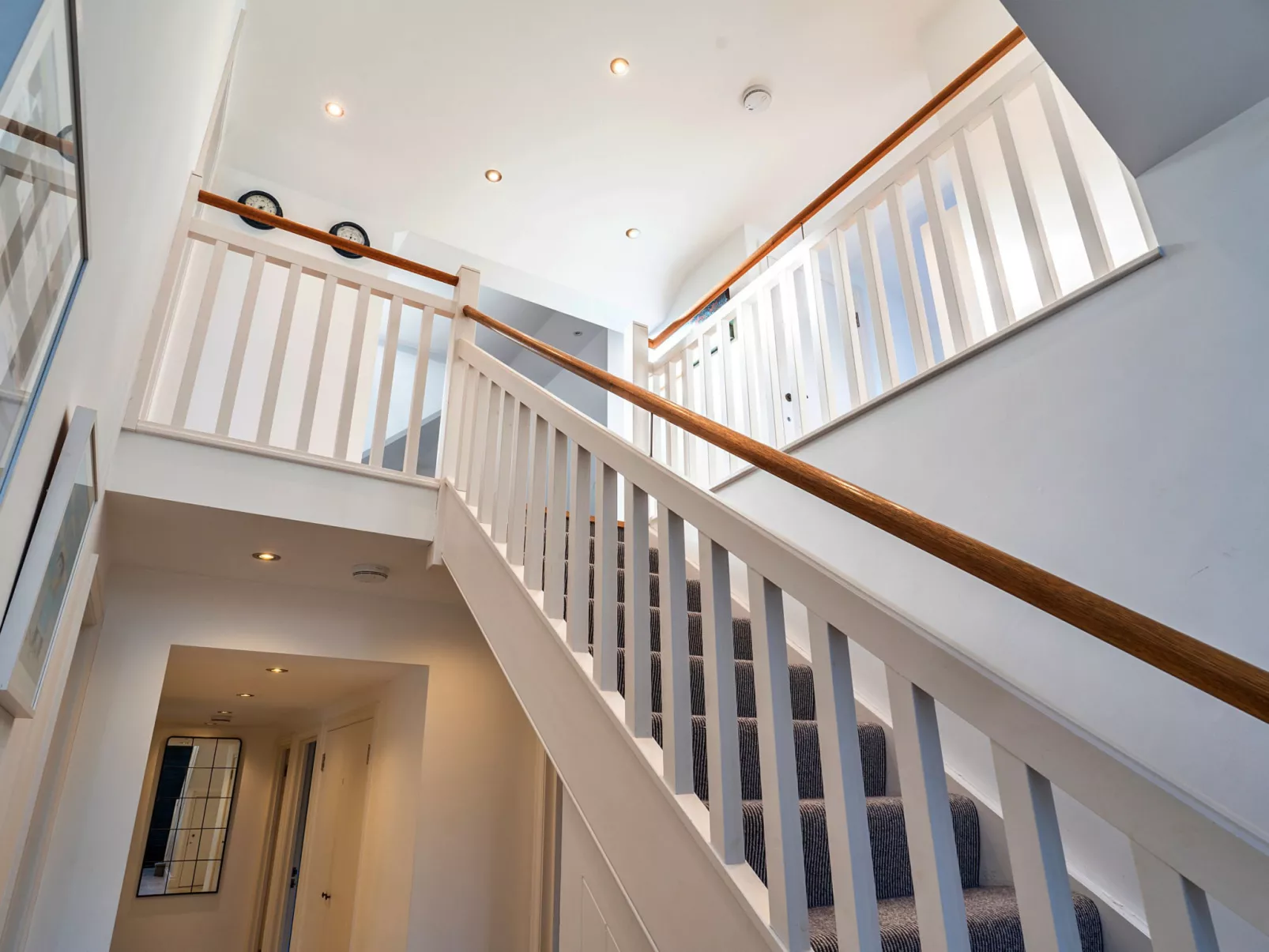 Dingles Cottage-Drinnen