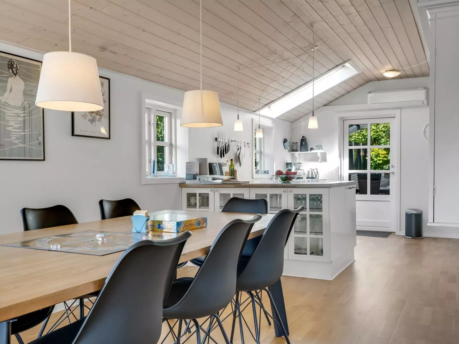 "Engelbertine" - 210m to the fjord-Drinnen