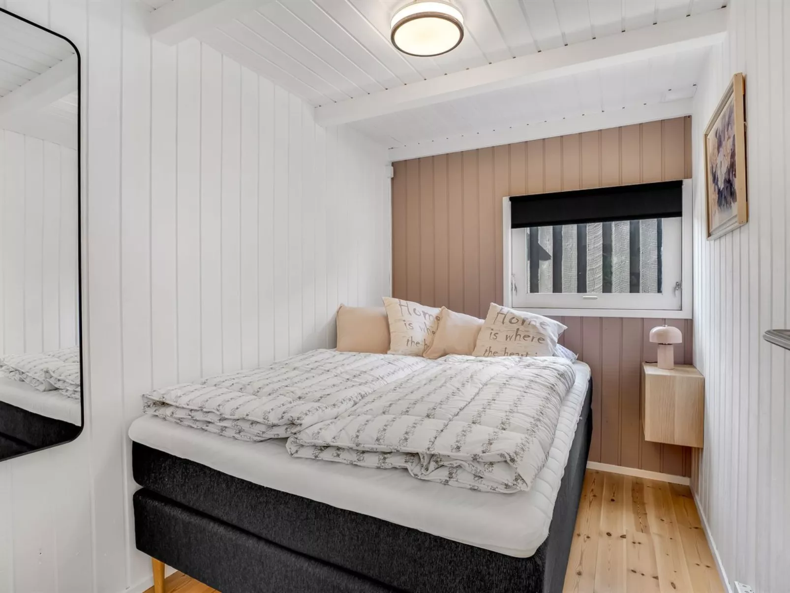 "Ellie" - 700m from the sea-Inside