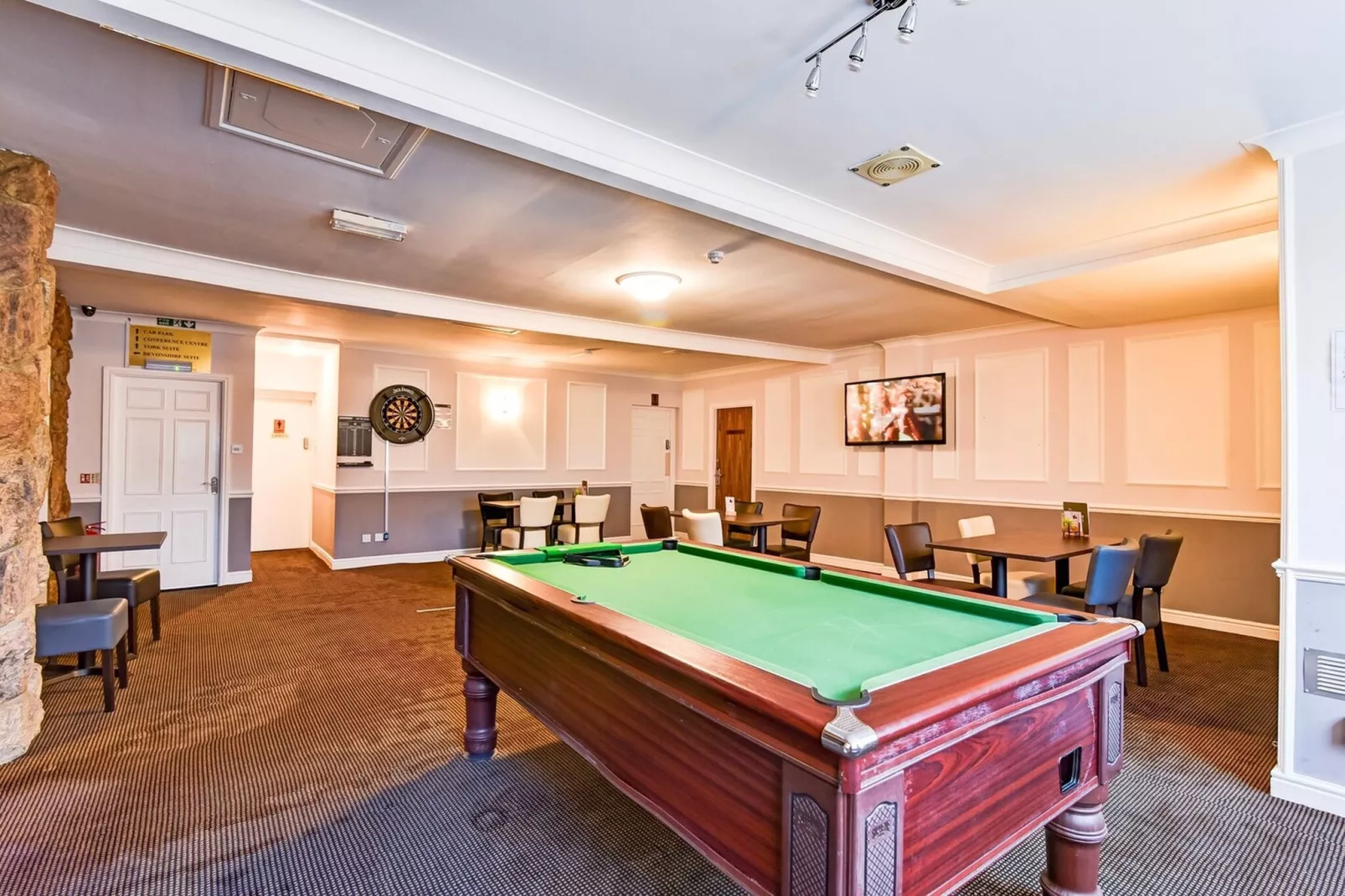 Standard Single Room-Facilities