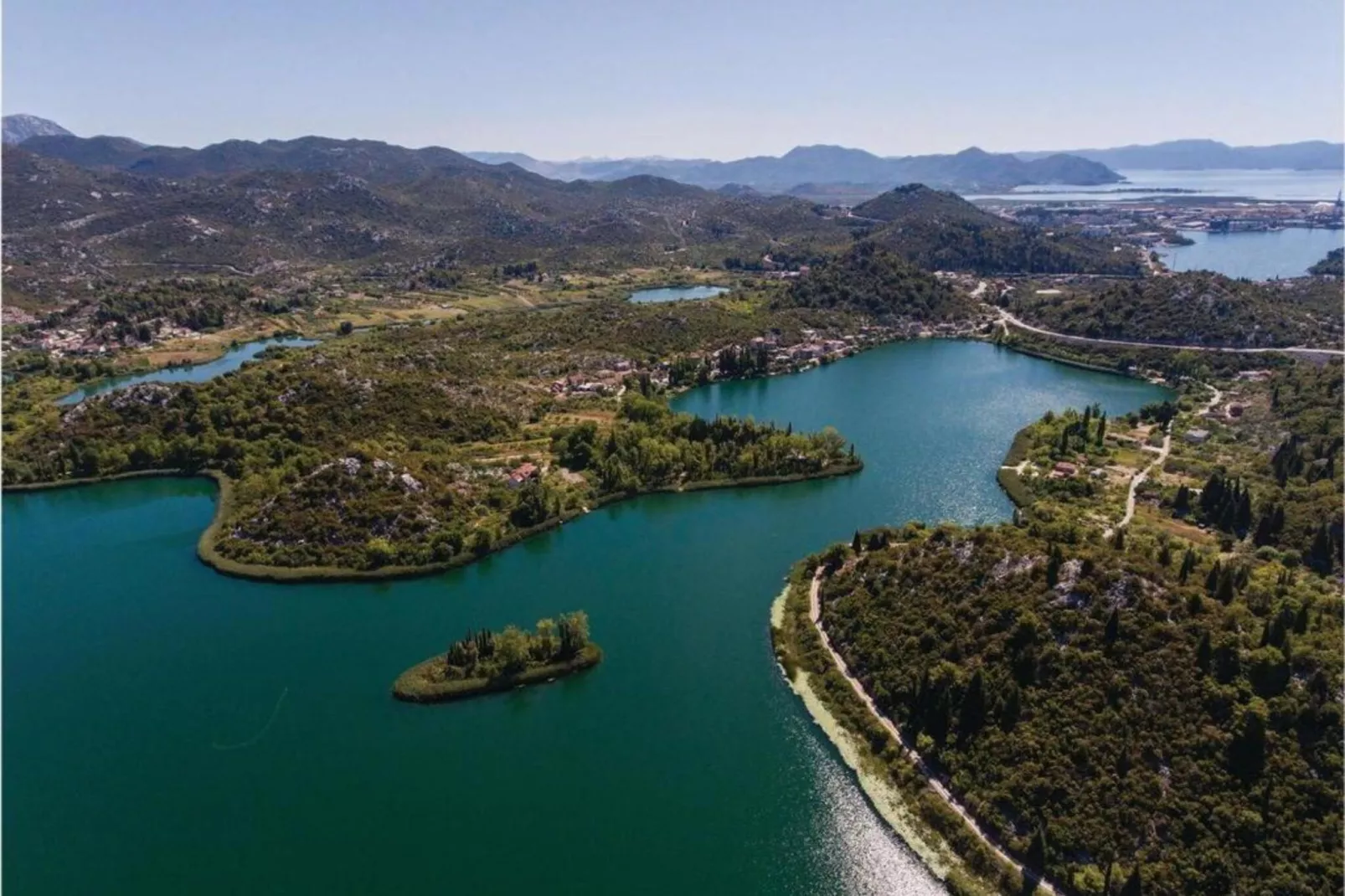 One-Bedroom Apartment With Lake View-Aussicht