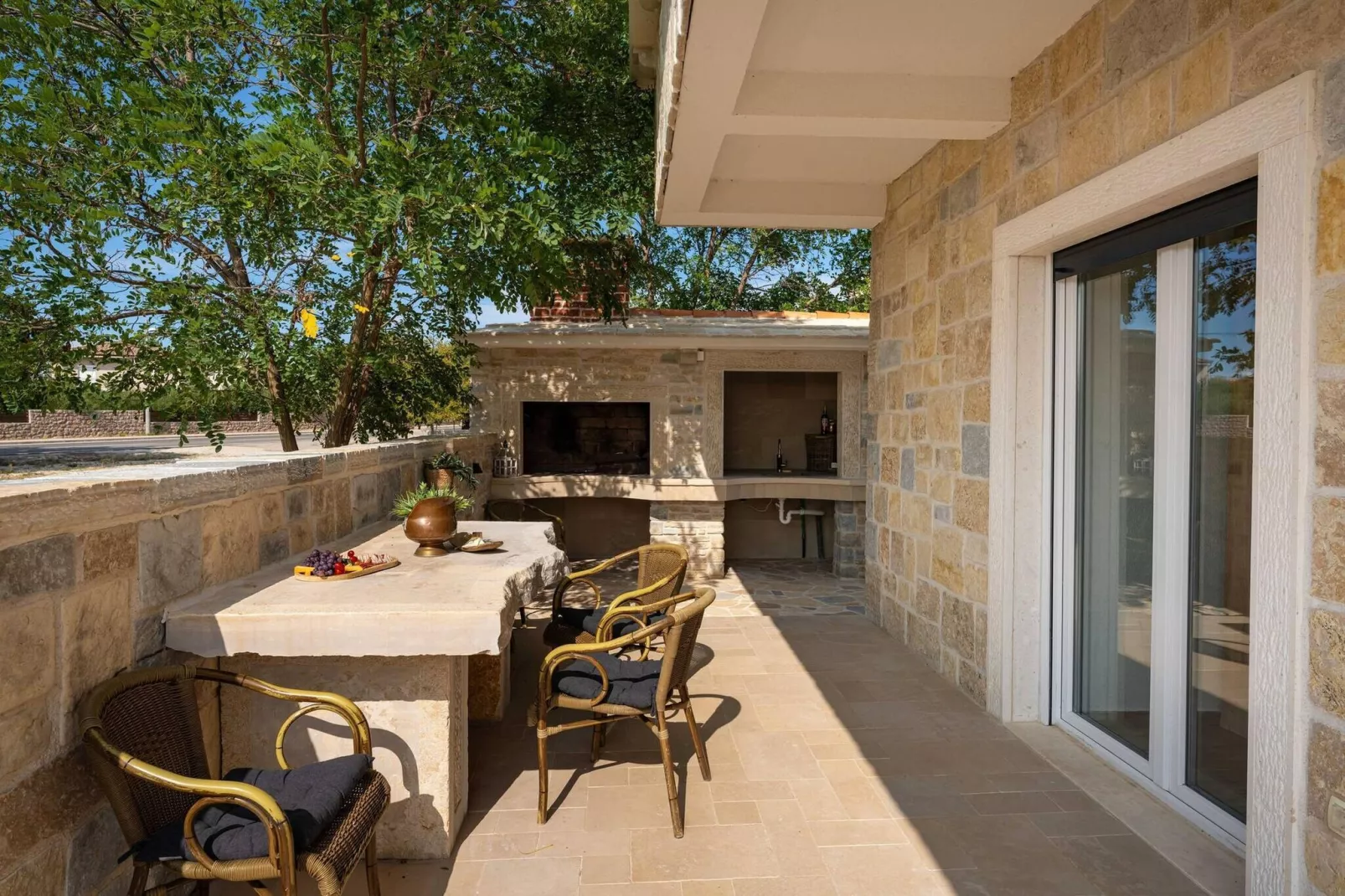 Holiday home Katalea-Terrasse/Balkon