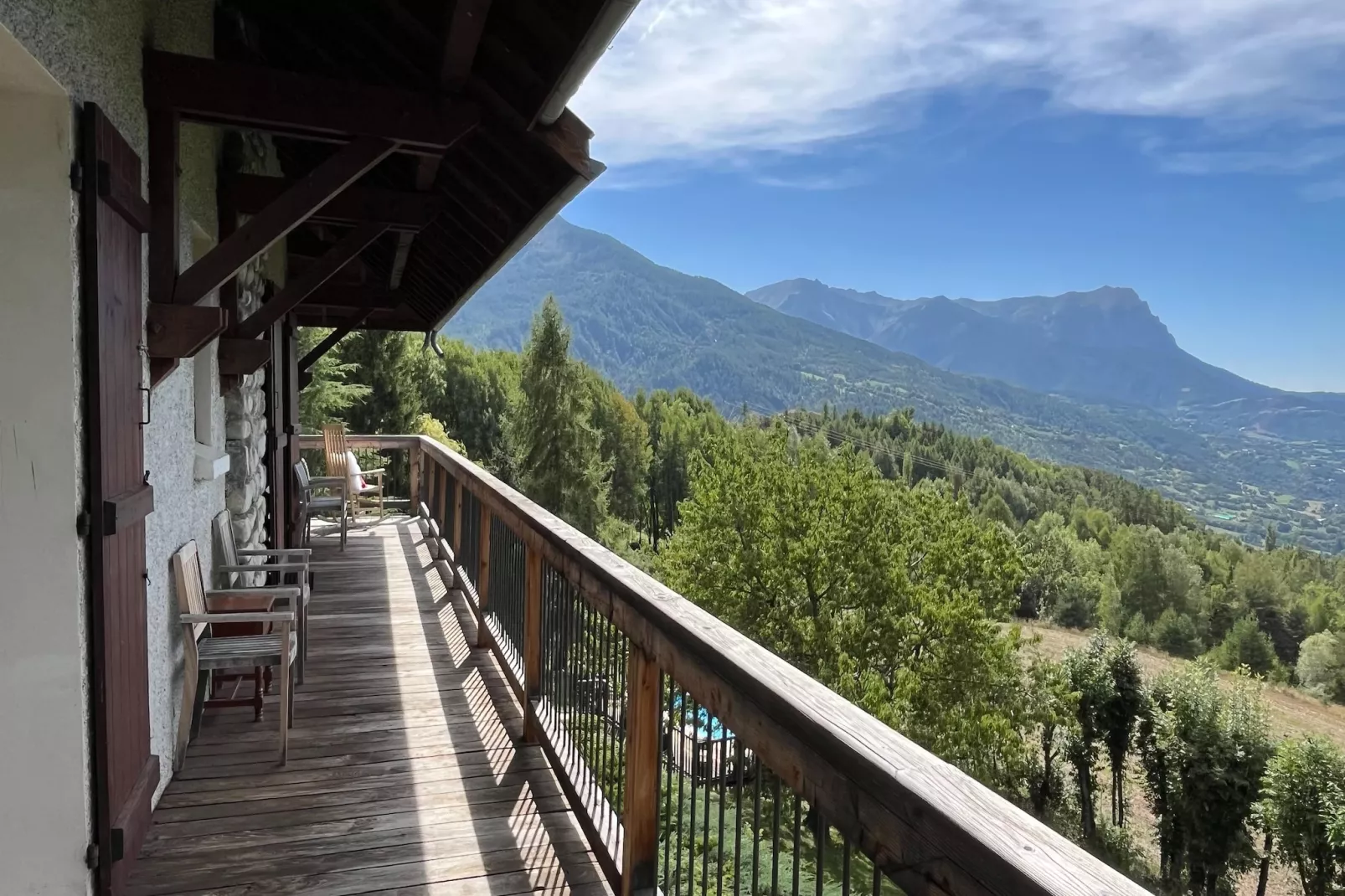 Villa Les Chemins Croisés-Terrace balcony