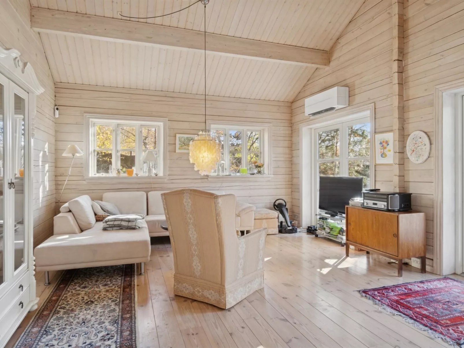 "Fatiha" - 800m from the sea-Inside