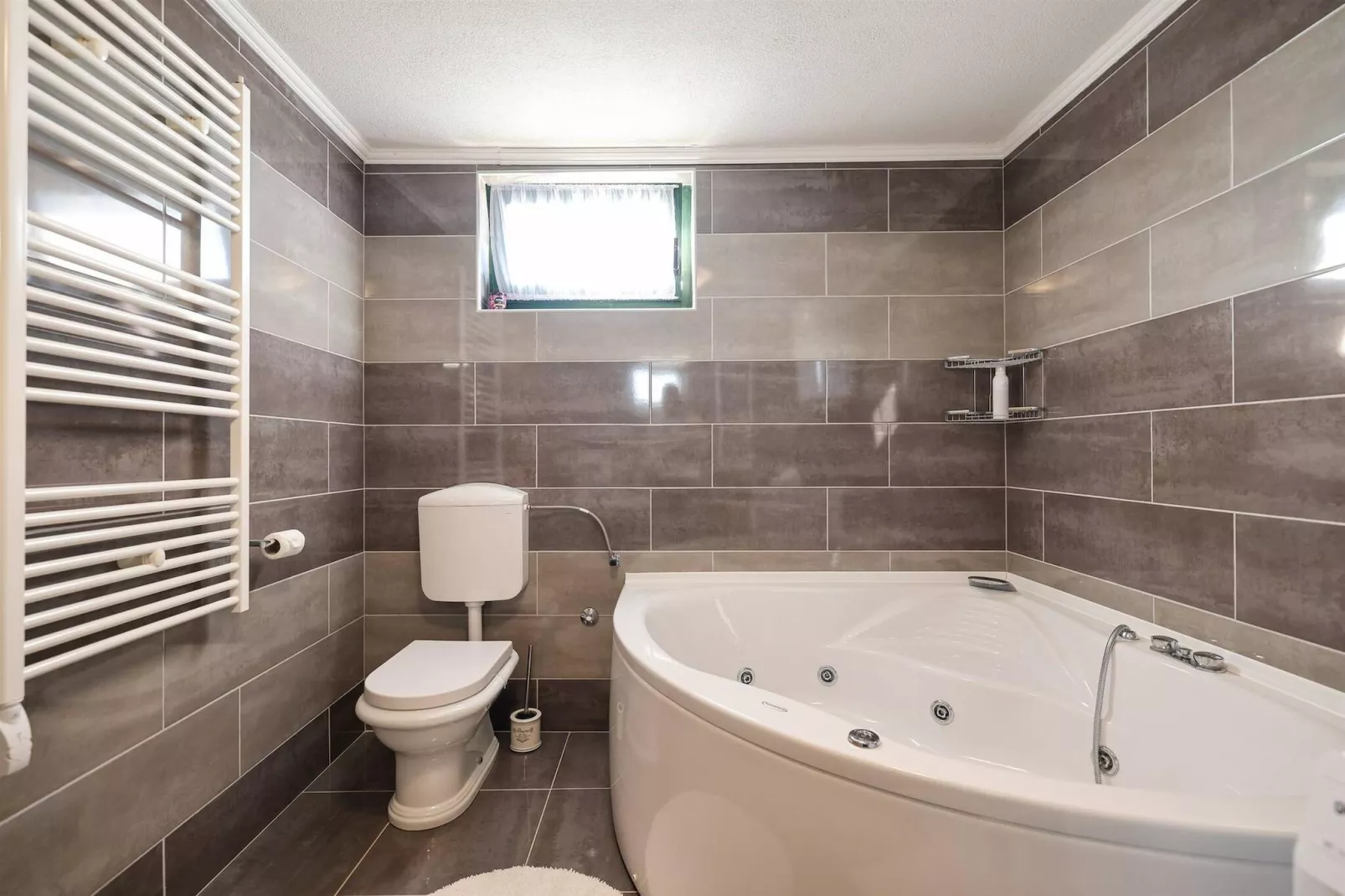 Authentic Villa Vita-Salle de bain