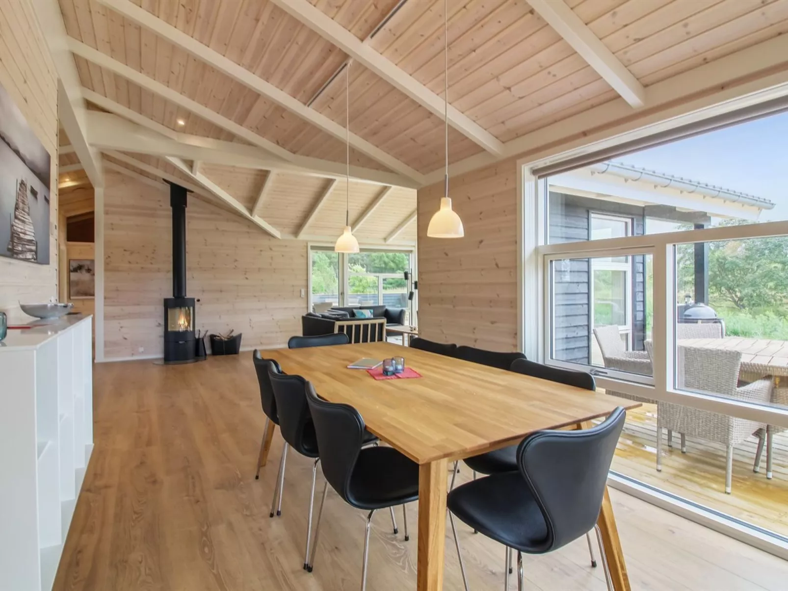 "Heriest" - 1.2km from the sea-Inside