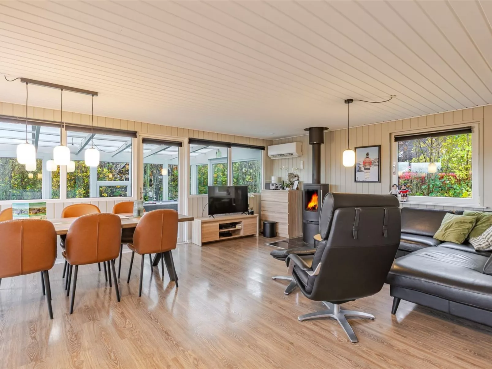 "Peder" - 950m from the sea-Inside