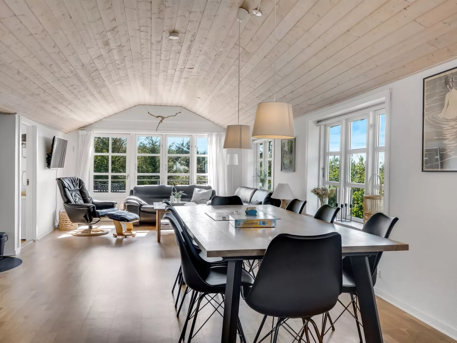 "Engelbertine" - 210m to the fjord-Drinnen