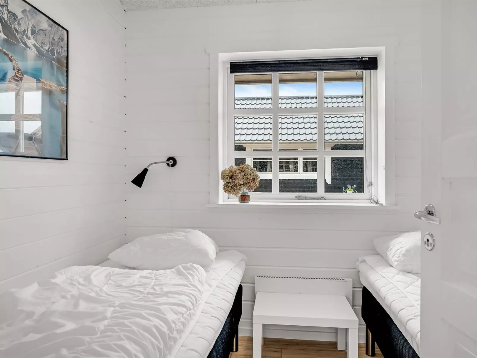 "Gizella" - 500m to the fjord-Inside