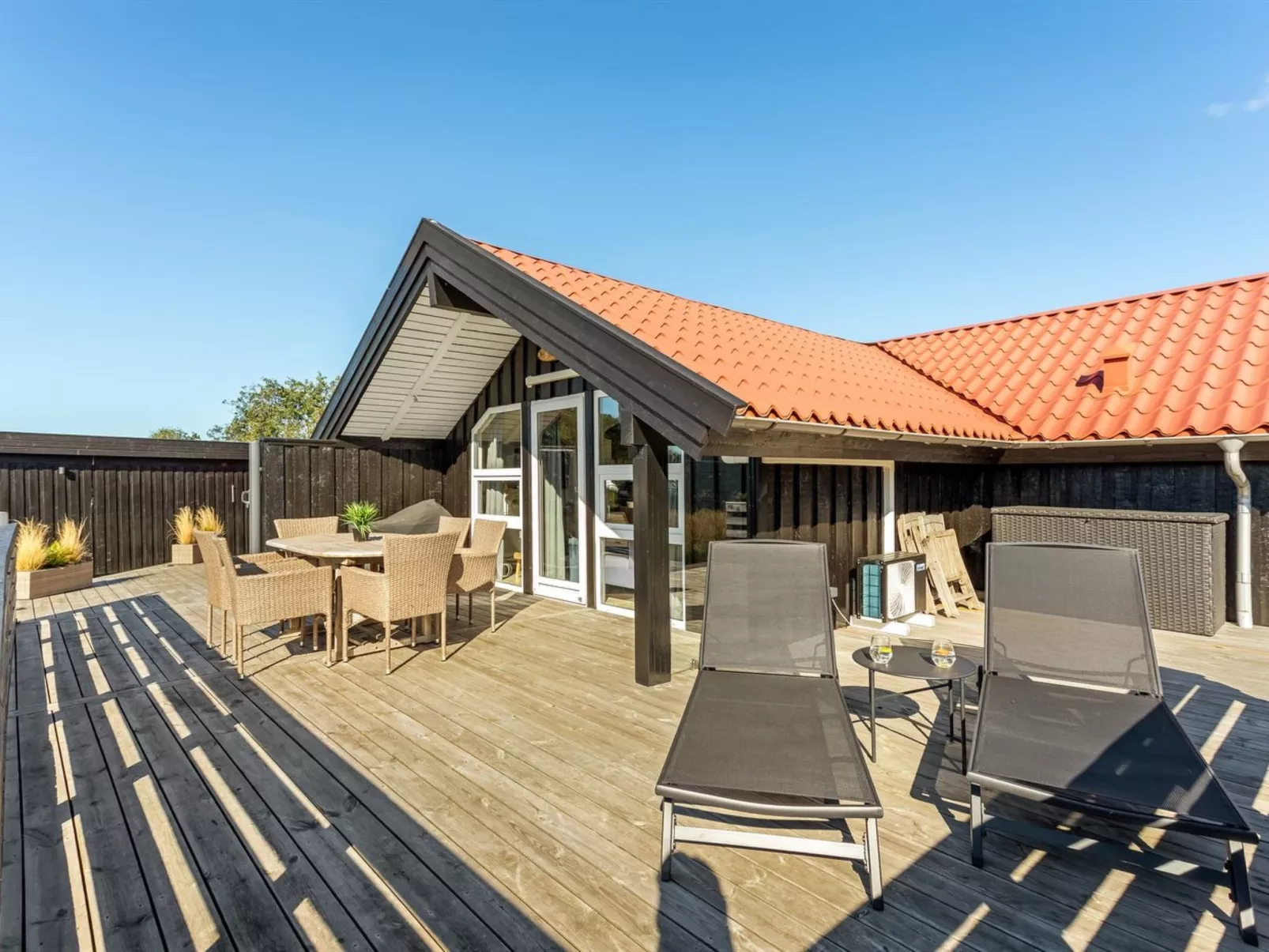 "Skyler" - 1km from the sea-Dehors