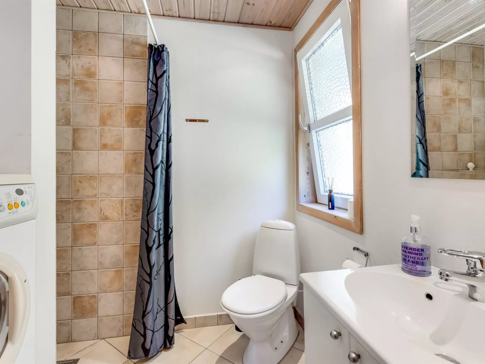 "Angantir" - 4.8km from the sea-Dedans