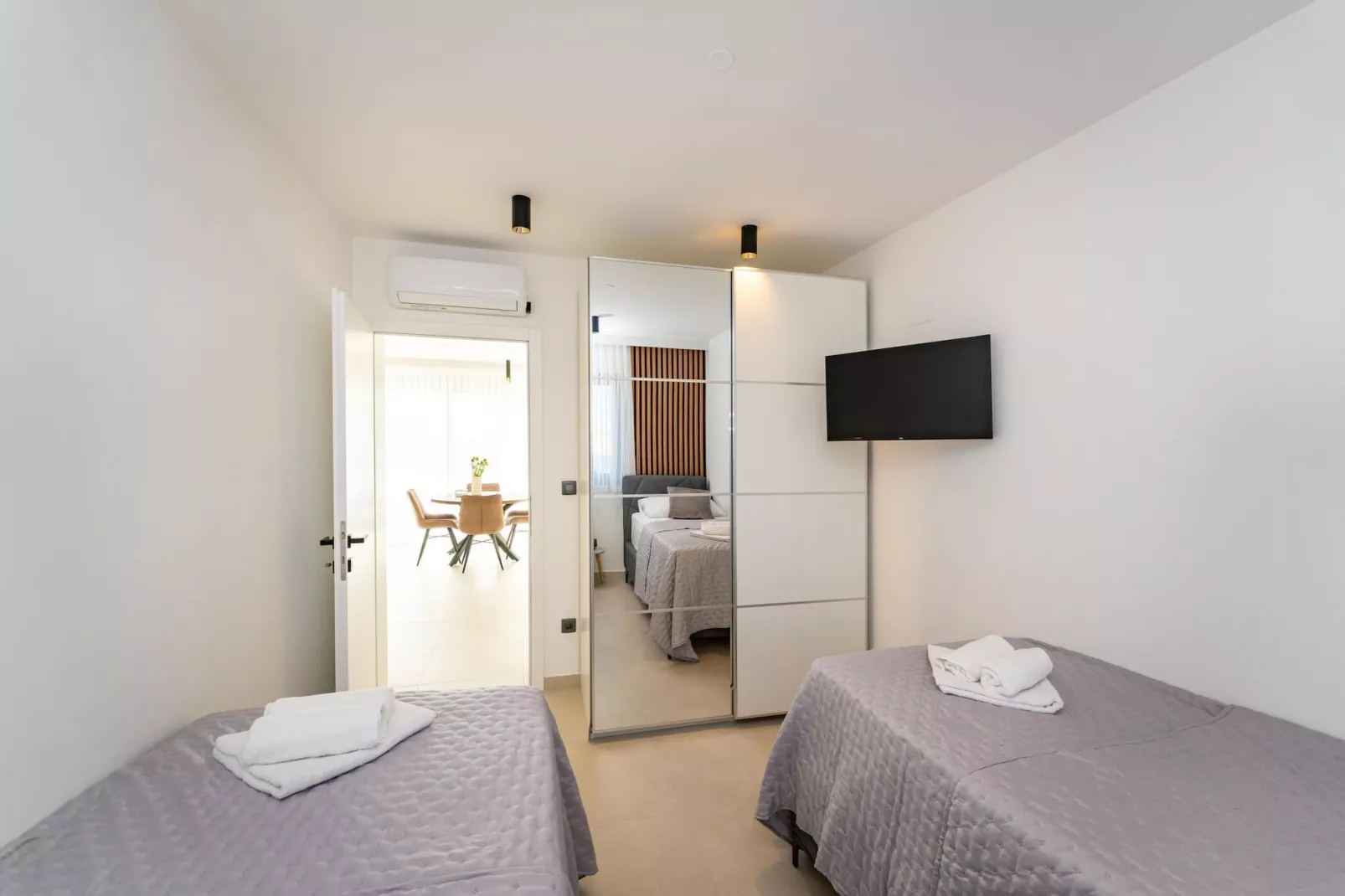 Beach apartment LaMag-Chambre