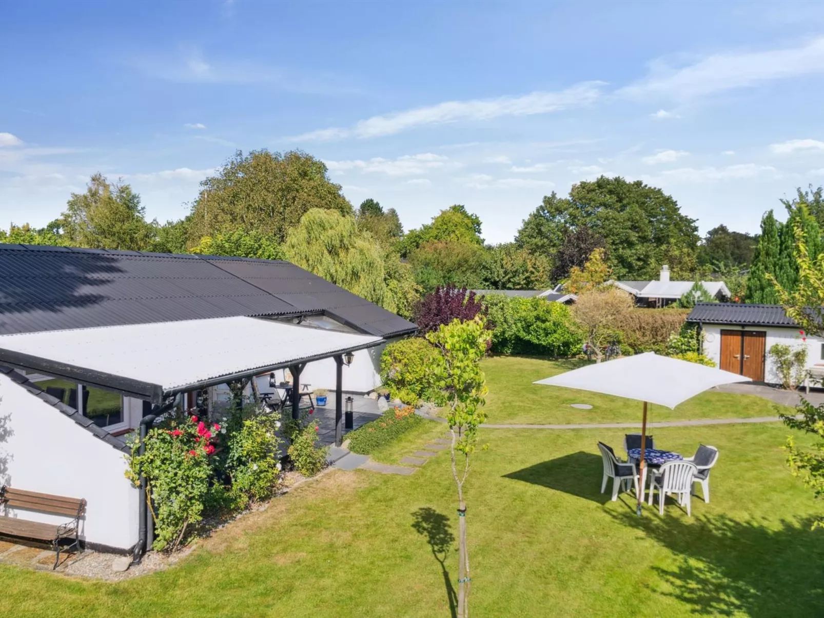 "Merit" - 800m from the sea-Draußen