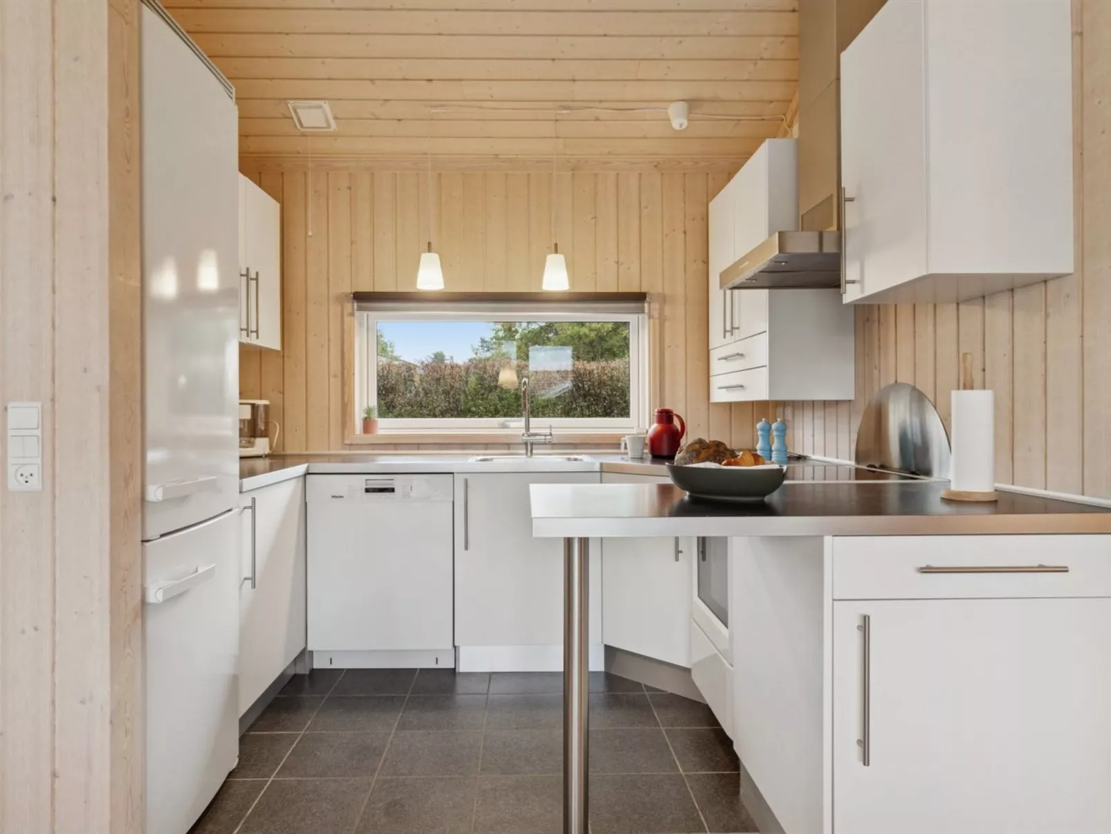 "Hawarth" - 275m from the sea-Dedans