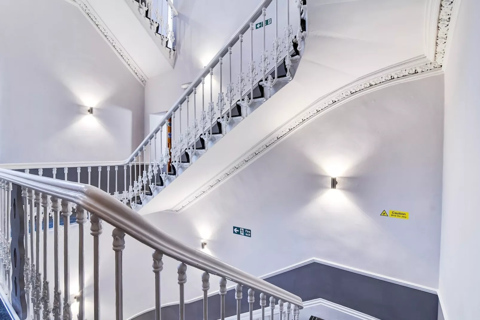 Deluxe Double Room-Plan