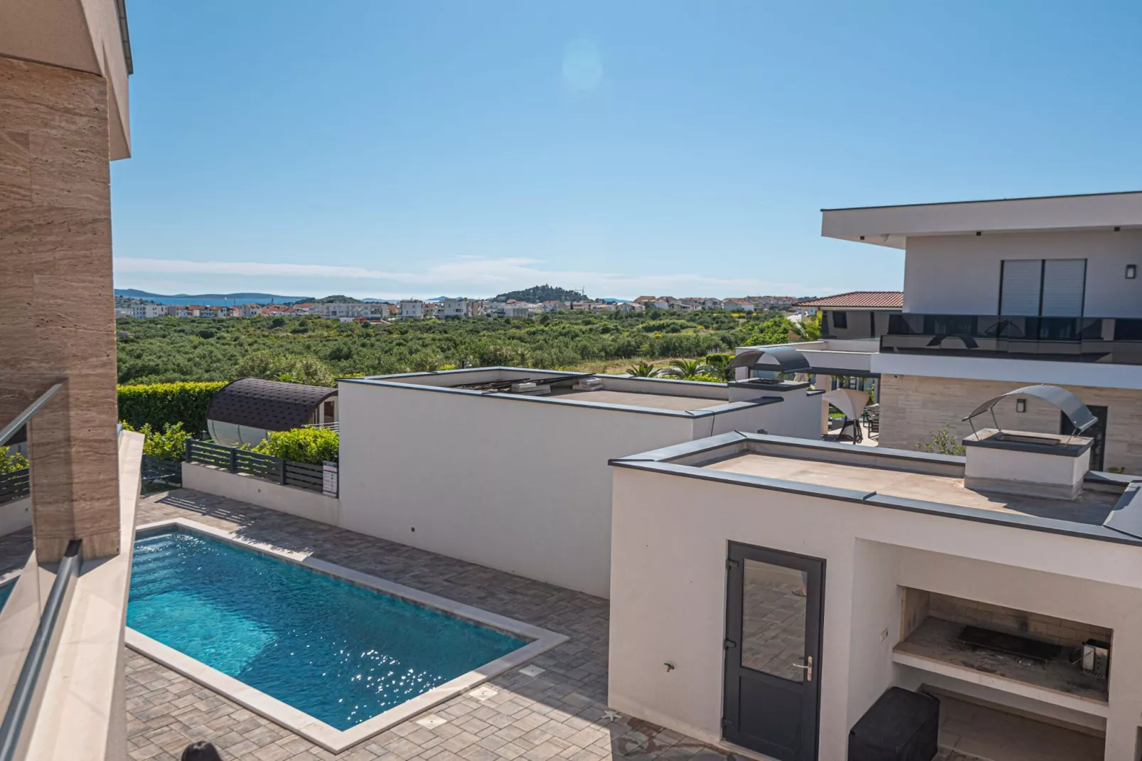 Four-Bedroom Villa With Pool-Aussicht