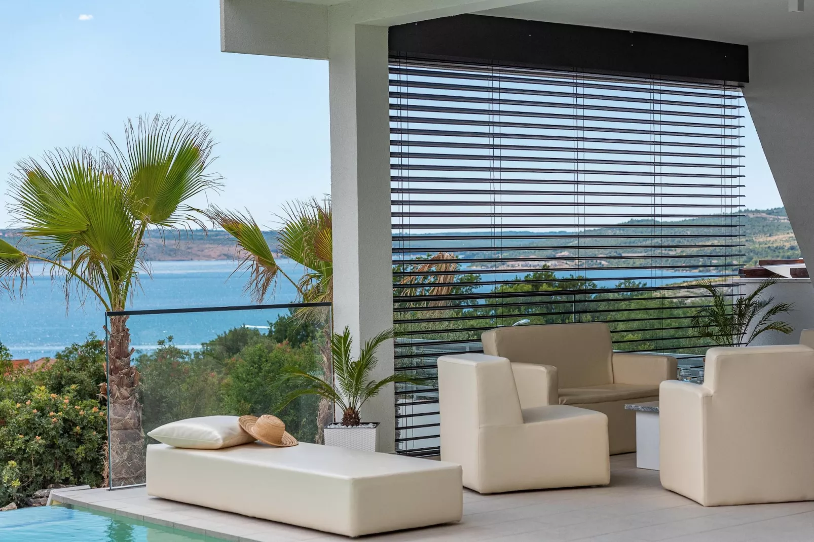 Luxury villa Michelle-Terrasse / balcon