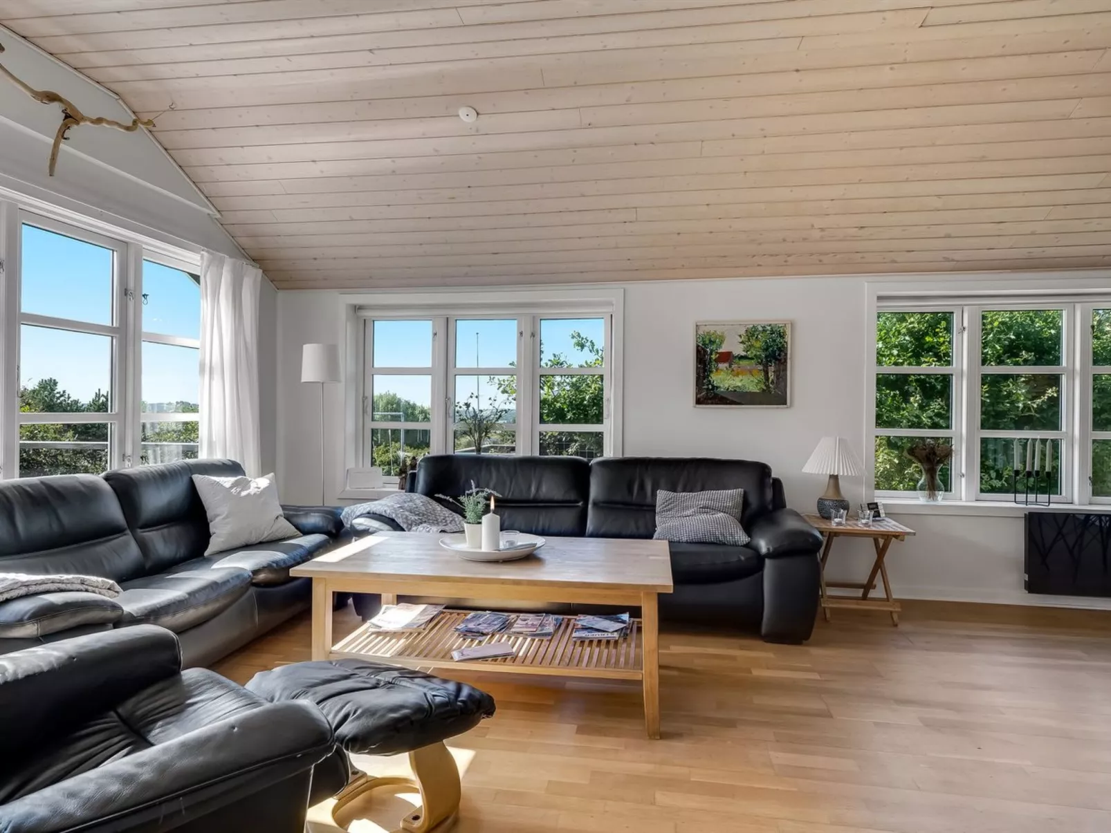 "Engelbertine" - 210m to the fjord-Drinnen