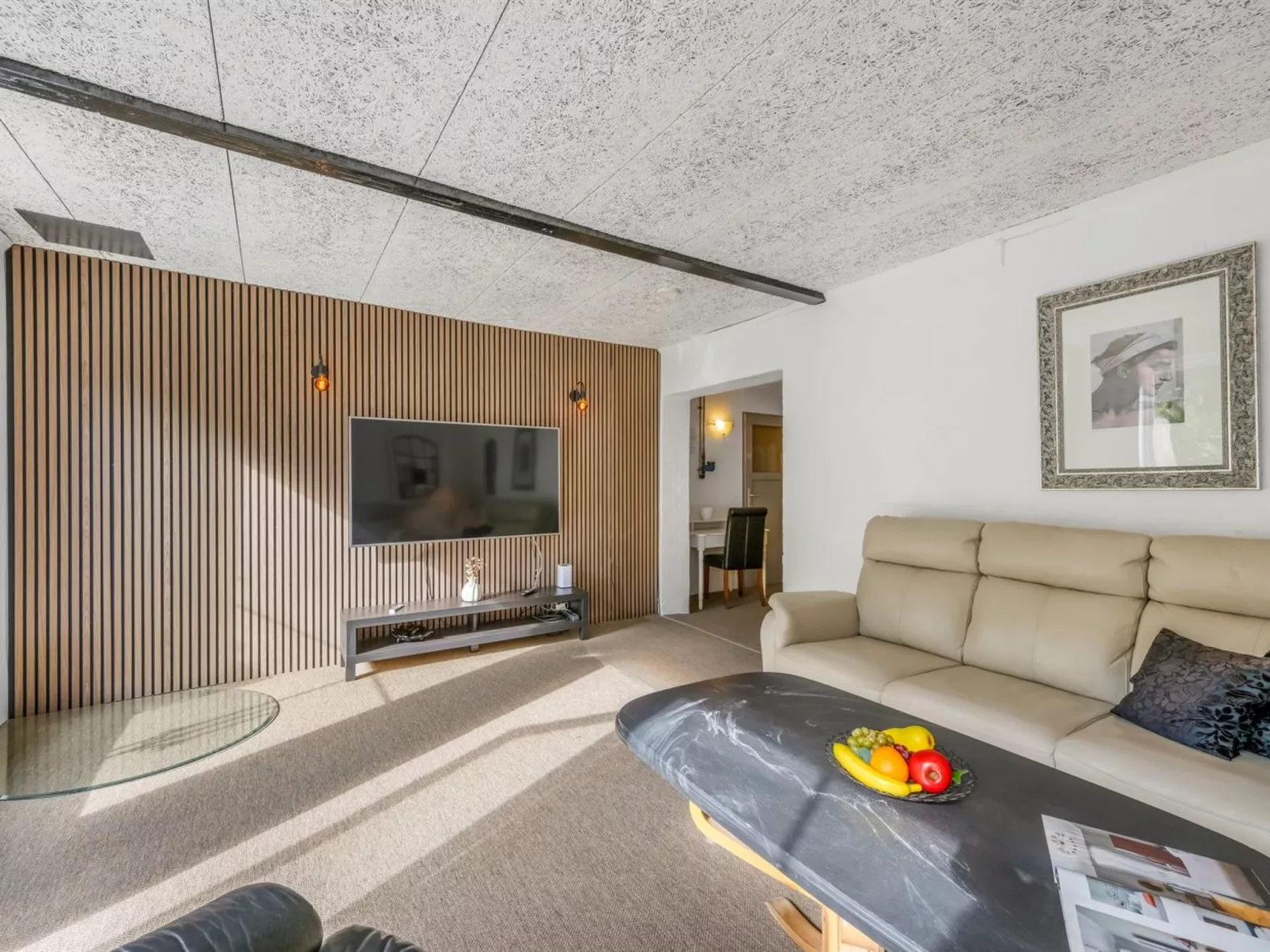 "Ødmar" - 4km to the fjord-Inside