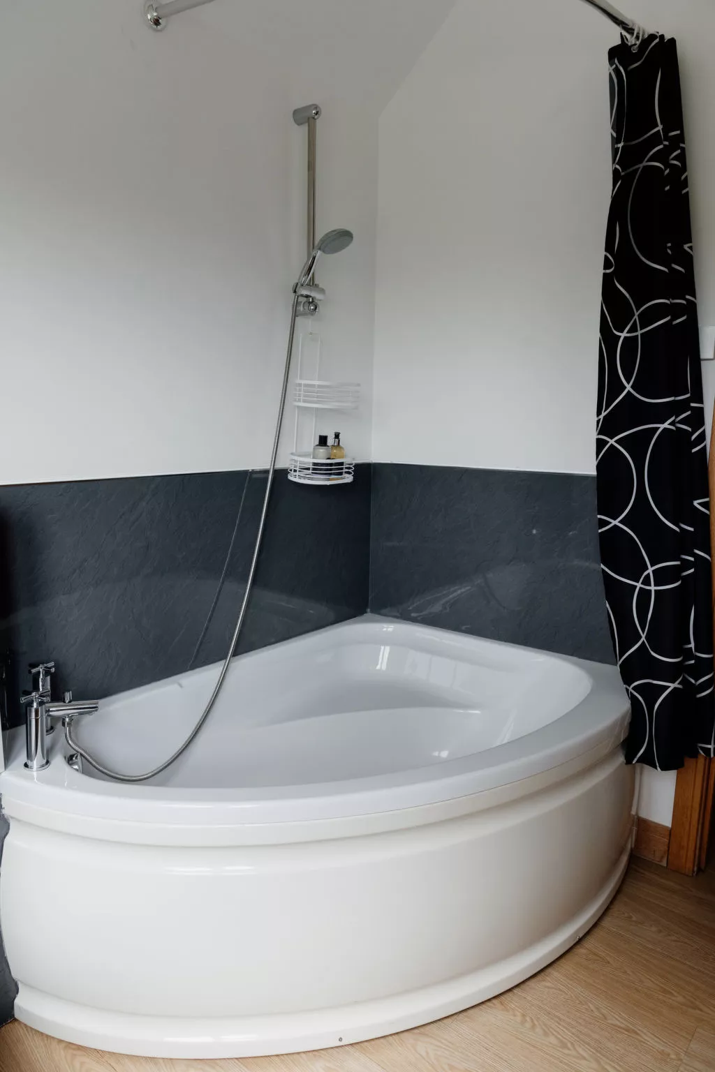 The Welsh Barn-Dedans