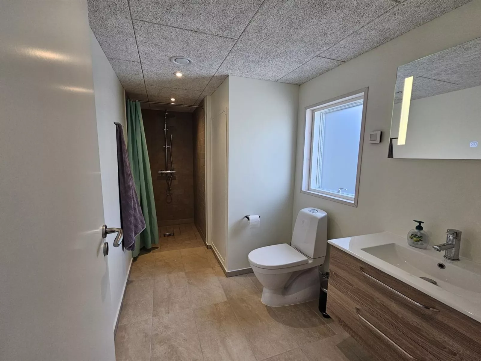 "Grep" - 800m from the sea-Drinnen