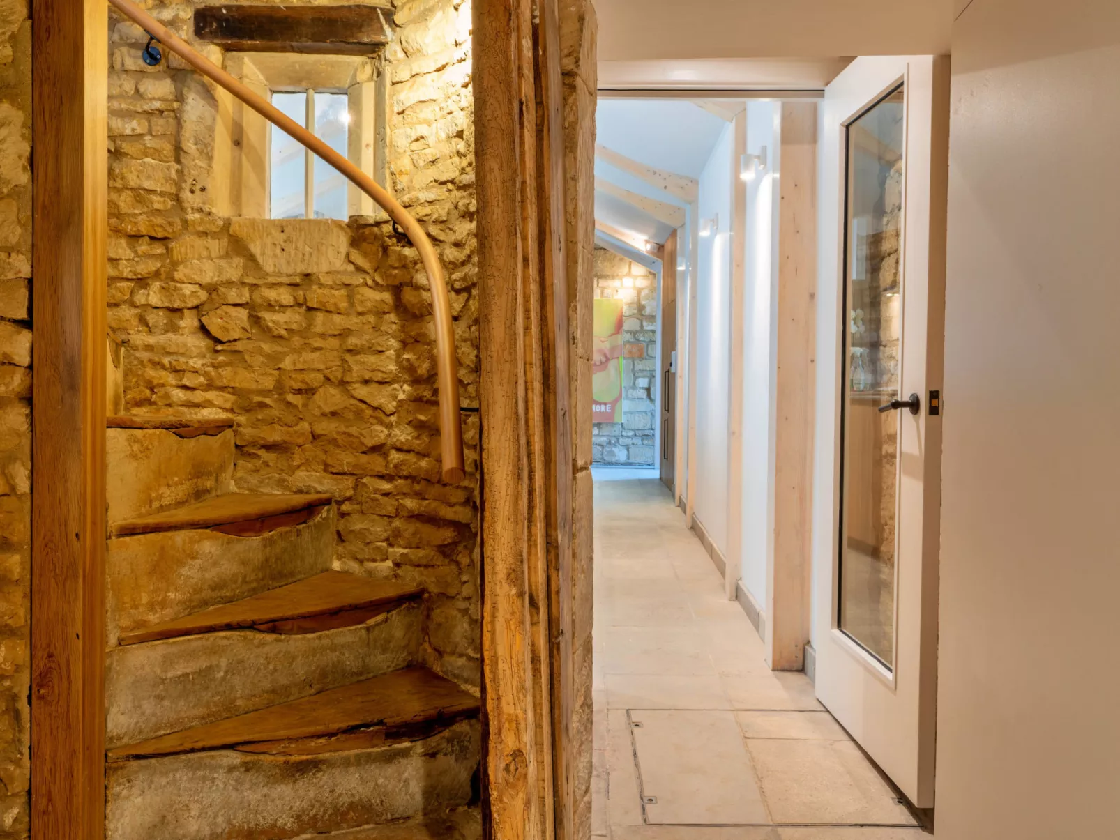 ARC Painswick-Outside