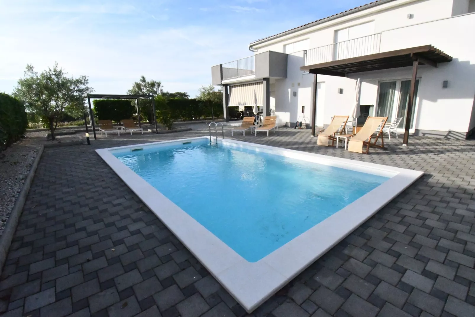 Luxury Escape with Swimming Pool & Modern Design - Four Bedroom Villa with Sea View and Private Pool ( Villa 8)-Piscine