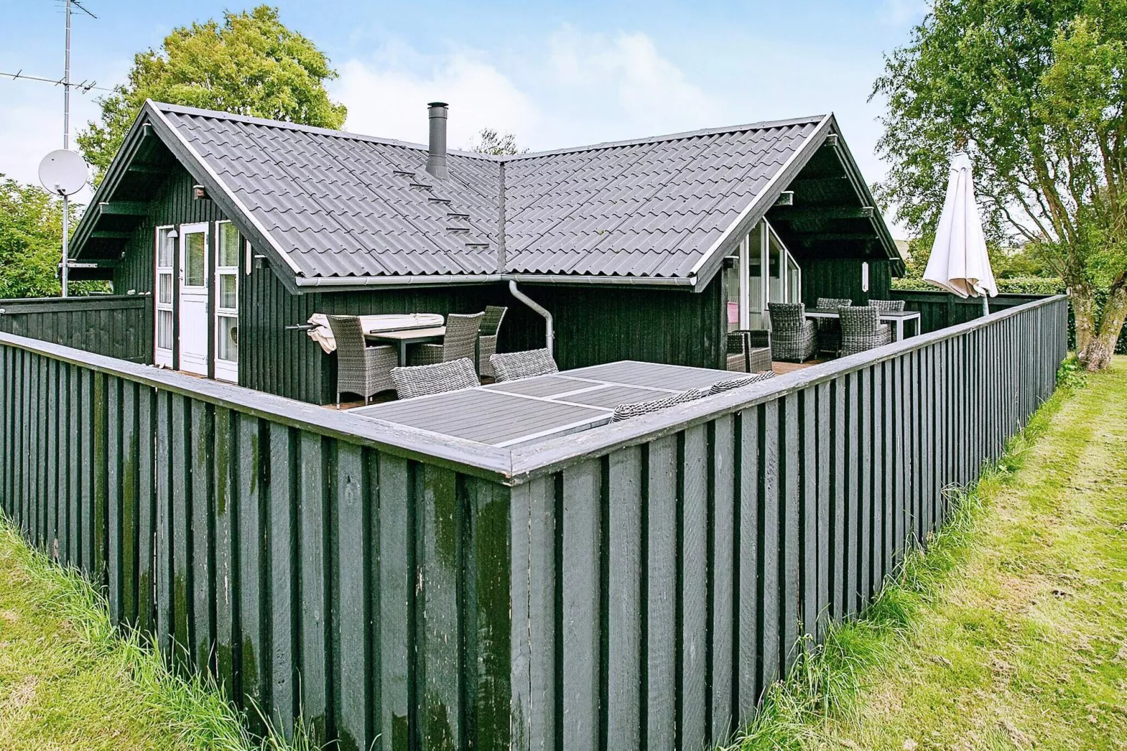 6 person holiday home in Haarby-By Traum-Outdoor